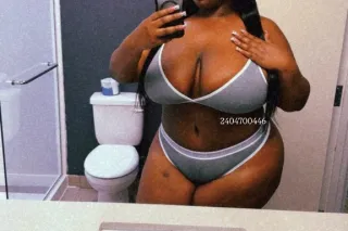 🤪Supa Big Booty🍑Creamy Pussy💦Wet Mouth👅🫦 - Image 1