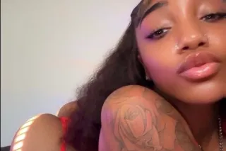 Sweet 🍓🍭🍓Seductive 🏆🥇🏆 😜✨ Golden Delight 💦😻 - Image 1