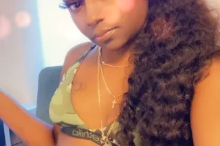 Sexy sweet & petite Last Day - Image 2