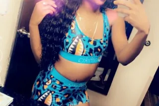 Sexy sweet & petite Last Day - Image 3